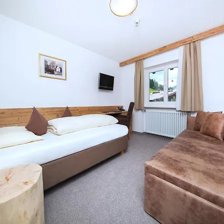 Garni Lanzinger Hotel 3*